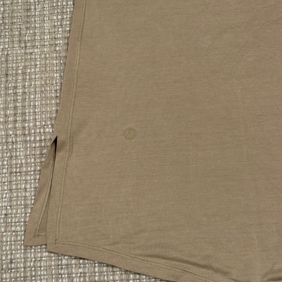 Lululemon Ease of it All Tank Size 6 - Picture 4 of 7